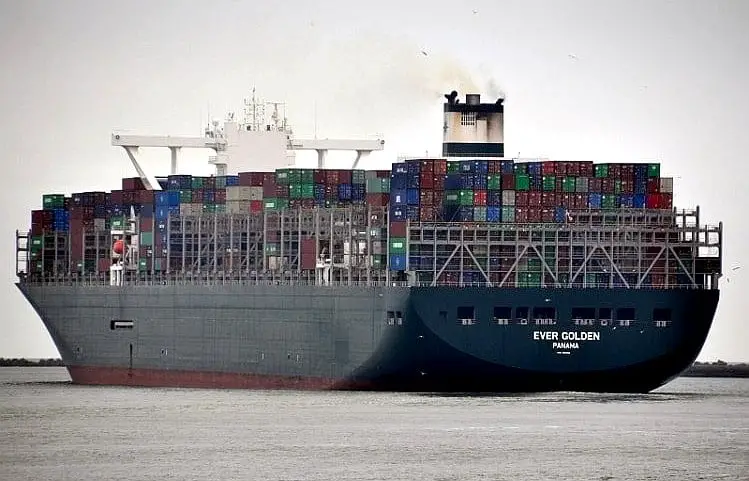 evergreen-golden-worlds-largest-container-ships-records-min